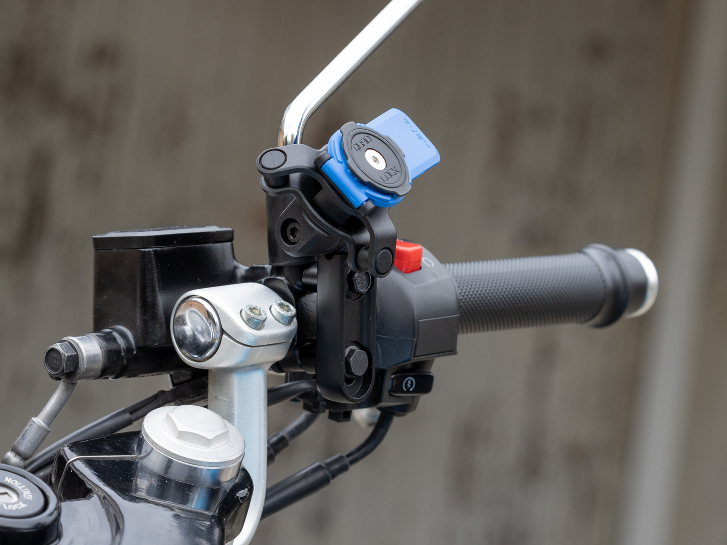 Quad Lock® Motorcycle Clutch Mount
