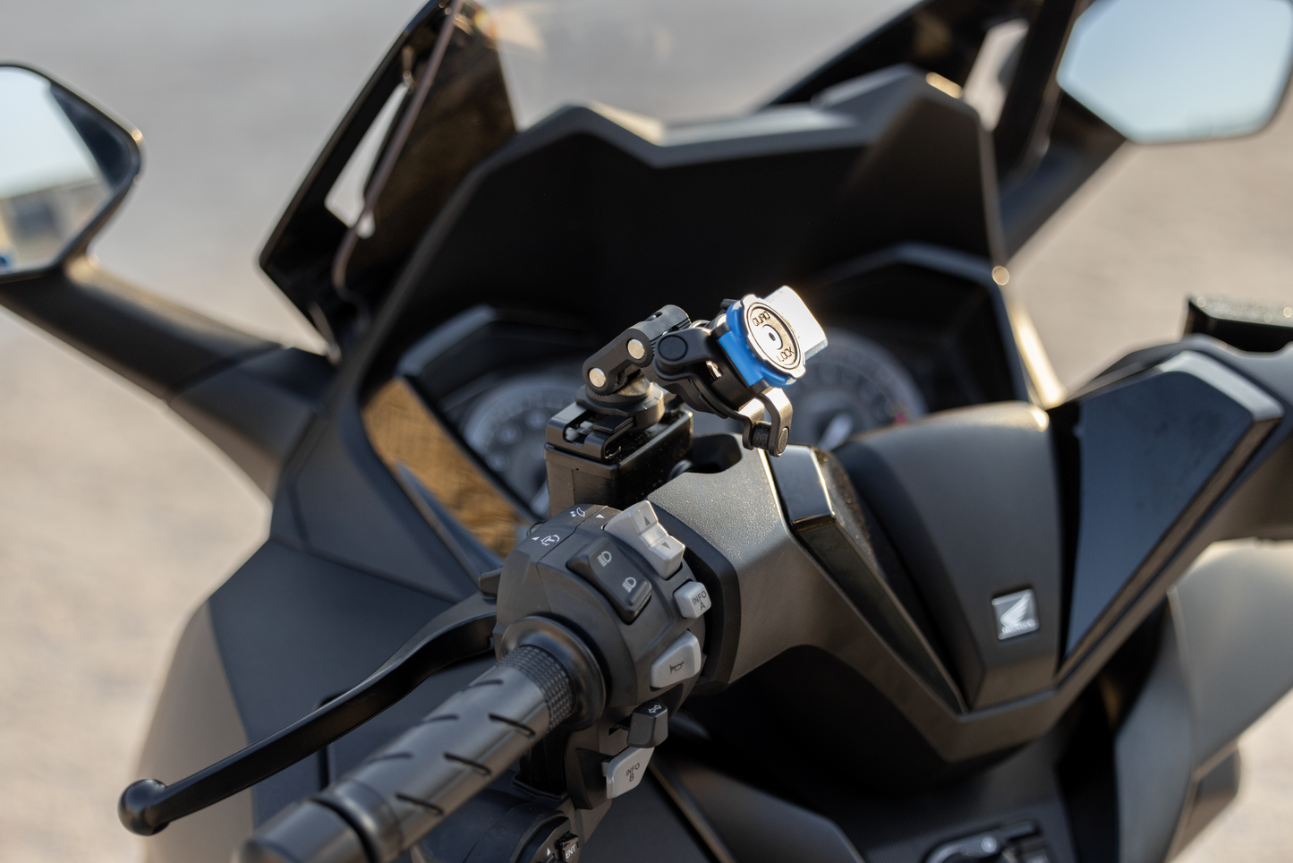 Quad Lock® Motorcycle Brake Reservoir Mount - V2